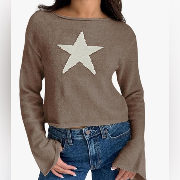 Star Cozy Sweater Size Large, Boho Flair sleeve, Oversized in Light Brown Color - Picture 1 of 4